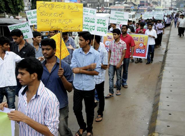 Protest in Hassan against Yettinahole Photo: The Hindu
