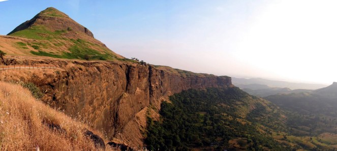 Bramhagiri range of Western Ghats where Godavari originates Phot from: shritribakeshwar.blogspot.com